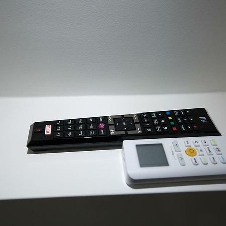 White Lux Apartment For 2 Vipgreece Афины Экстерьер фото