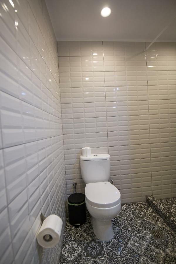 White Lux Apartment For 2 Vipgreece Афины Экстерьер фото