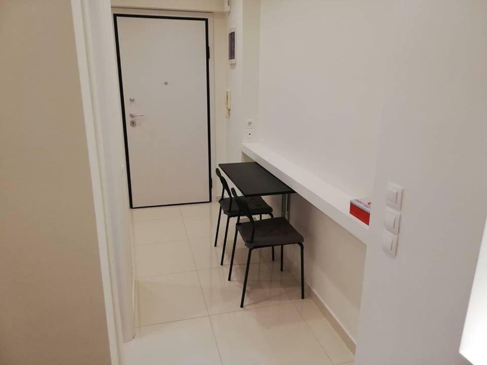 White Lux Apartment For 2 Vipgreece Афины Экстерьер фото
